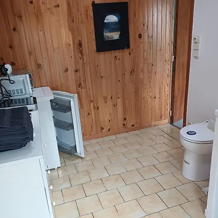Guest house Au Calme Sur Jardin Saint-Sulpice-de-Royan